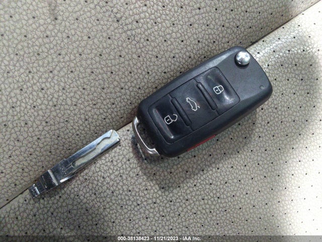 2014 VOLKSWAGEN JETTA SPORTWAGEN 2.0L TDI VIN: 3VWML7AJ2EM613988