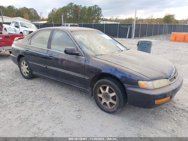 1996 HONDA ACCORD LX/EX VIN: 1HGCD5532TA256013
