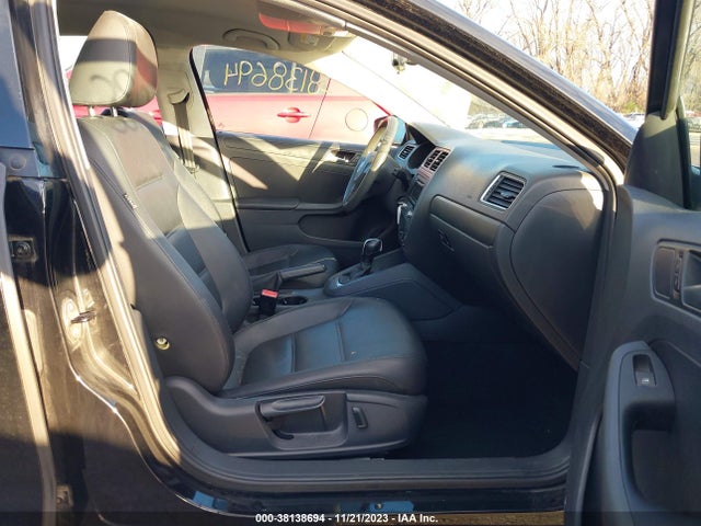 2014 VOLKSWAGEN JETTA 1.8T SE VIN: 3VWD17AJ0EM437416