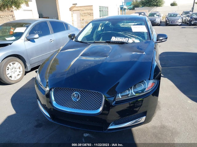 2012 JAGUAR XF VIN: SAJWA0FB8CLS36299