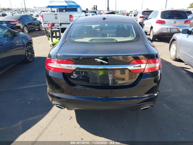 2012 JAGUAR XF VIN: SAJWA0FB8CLS36299