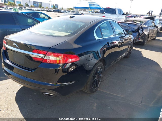 2012 JAGUAR XF SAJWA0FB8CLS36299 Photo 3