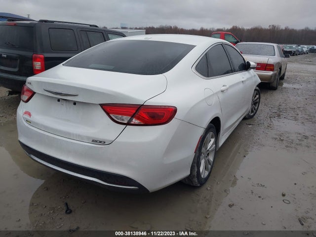 Chrysler 200 Limited 2015 1C3CCCAB0FN617405 Image 4