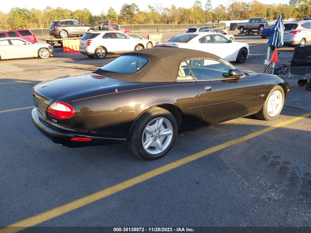 1999 JAGUAR XK8 SAJGX2044XC038026 Photo 3
