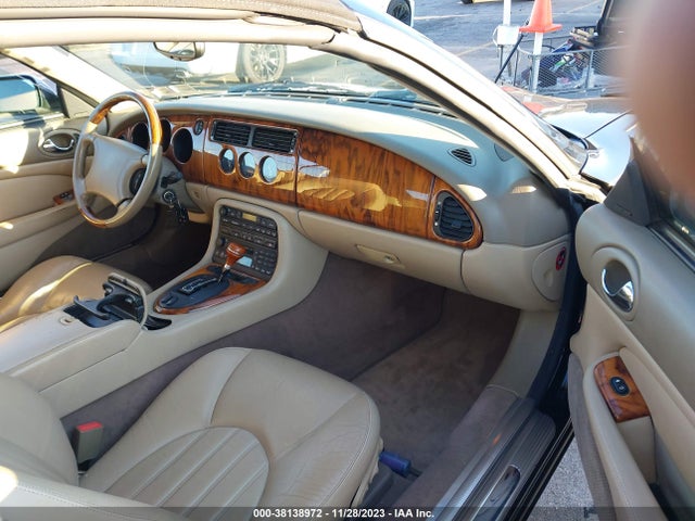 1999 JAGUAR XK8 SAJGX2044XC038026 Photo 4