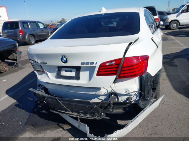 WBA5A7C51ED615334 BMW 528i Xdrive