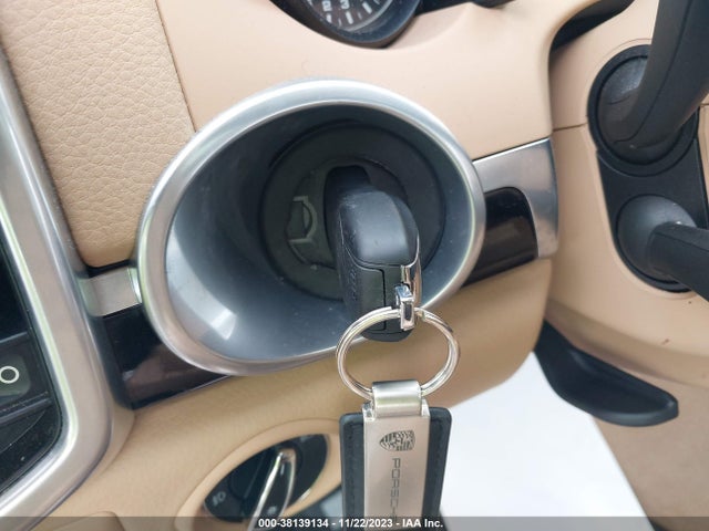 2017 PORSCHE CAYENNE WP1AA2A29HKA90650 Photo 10