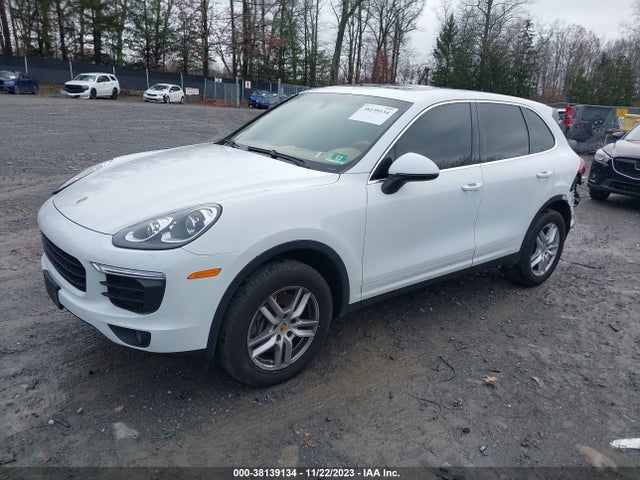 2017 PORSCHE CAYENNE WP1AA2A29HKA90650 Photo 1