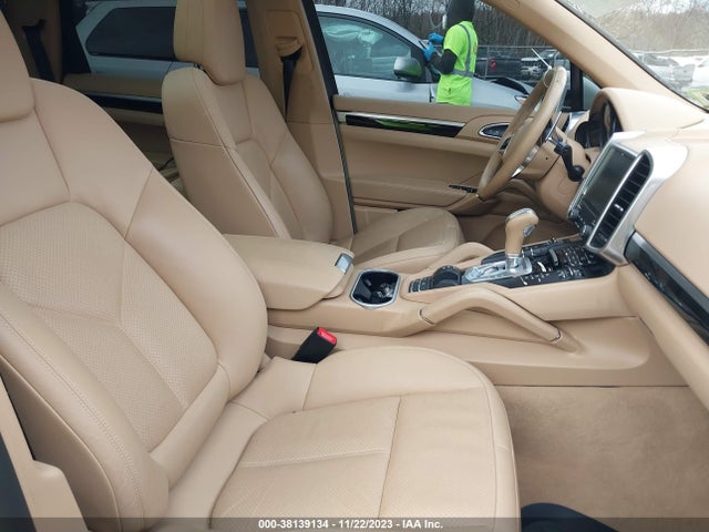 2017 PORSCHE CAYENNE WP1AA2A29HKA90650 Photo 7