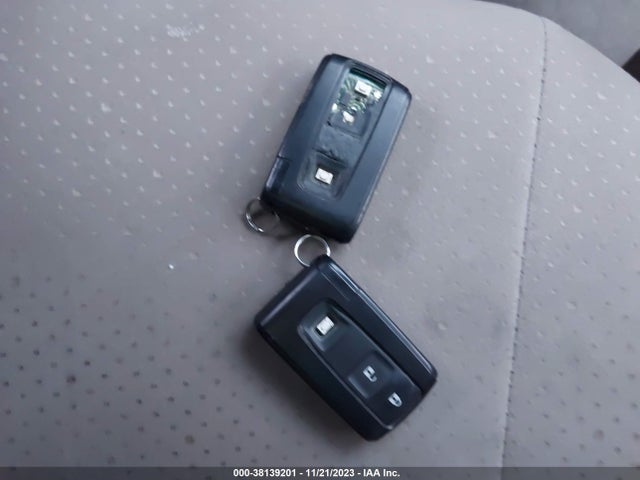 2007 TOYOTA PRIUS VIN: JTDKB20U277646207