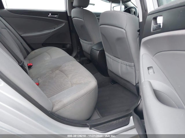 2013 HYUNDAI SONATA GLS VIN: 5NPEB4AC7DH707413