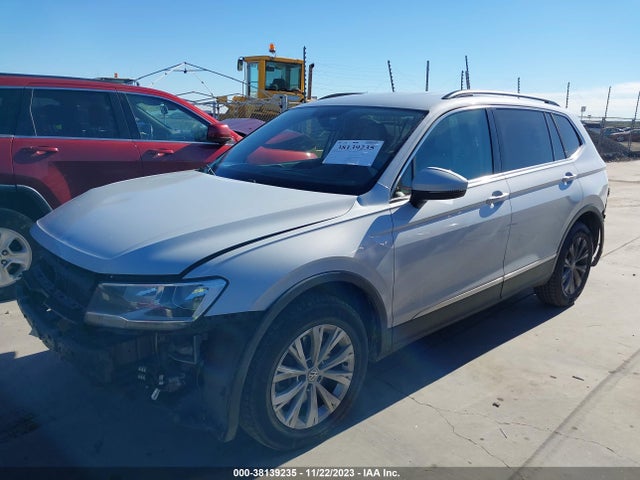 3VV2B7AX8JM074211 Volkswagen Tiguan 2.0t Sel/2.0t Se