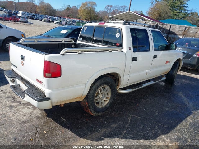 2004 GMC SONOMA SLS VIN: 1GTDT13X04K105669