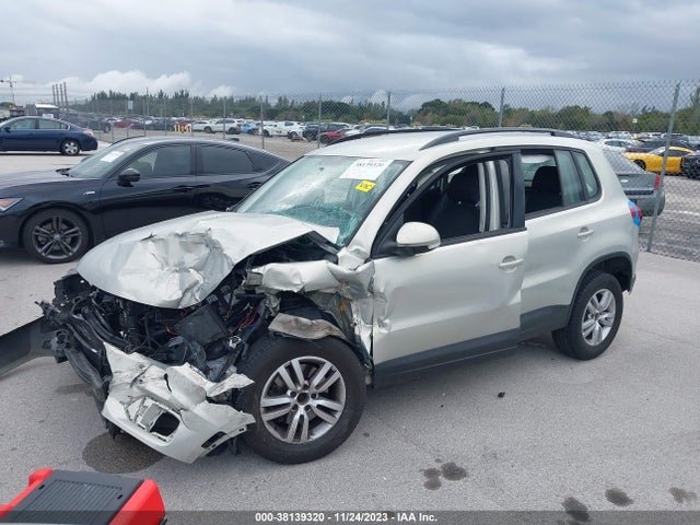 WVGAV7AXXFW610578 Volkswagen TIGUAN S