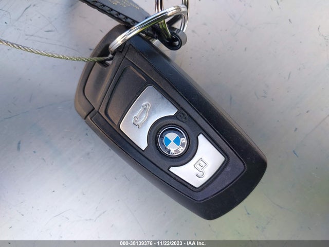WBA3C1C58EK106867 BMW 328I