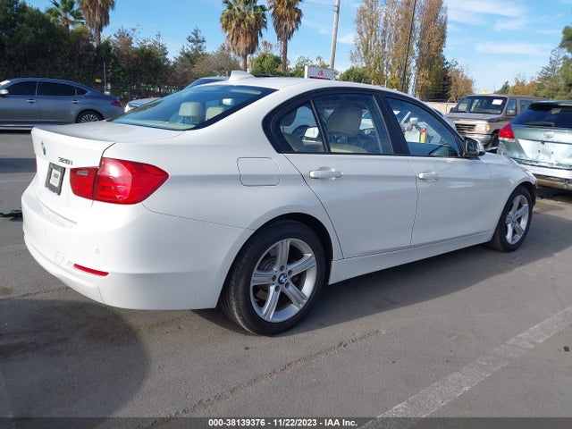 WBA3C1C58EK106867 BMW 328I