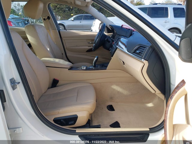 WBA3C1C58EK106867 BMW 328I