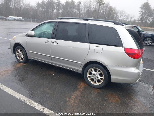 2005 TOYOTA SIENNA XLE VIN: 5TDBA22C25S041548