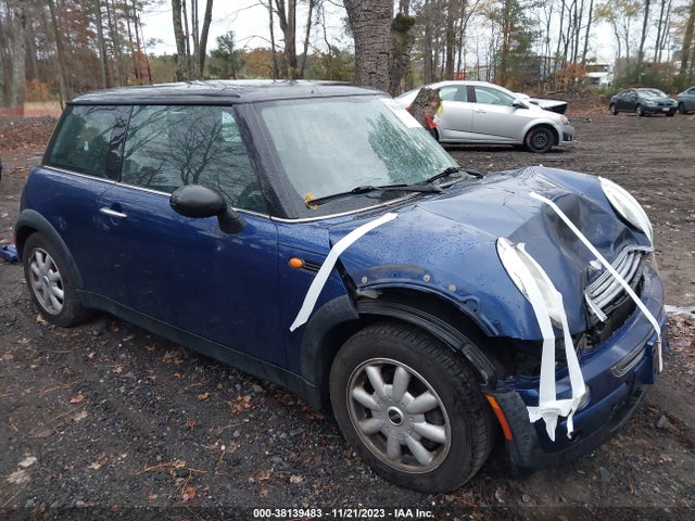 2004 MINI COOPER WMWRC334X4TC54141 Photo 0