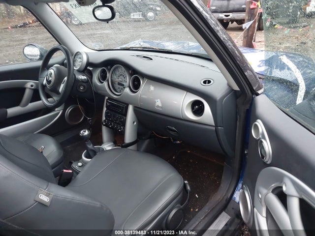 2004 MINI COOPER WMWRC334X4TC54141 Photo 4