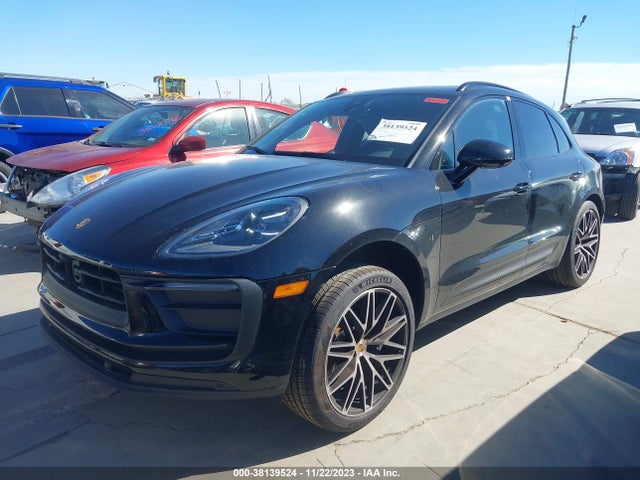 2024 PORSCHE MACAN WP1AA2A59RLB03029 Photo 1