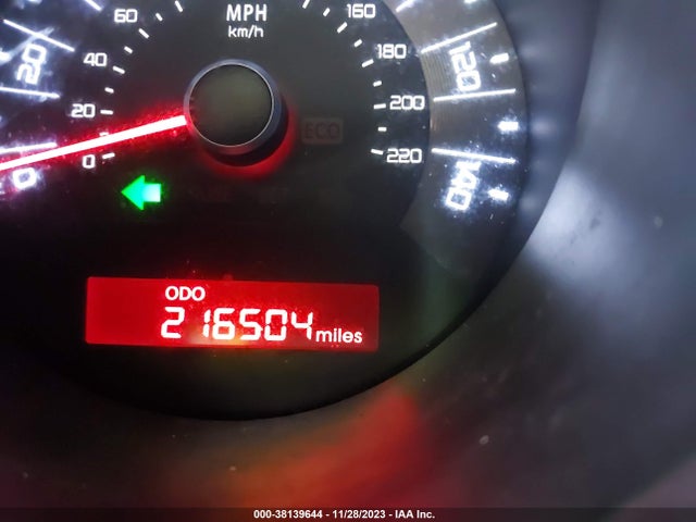 2011 KIA SOUL VIN: KNDJT2A29B7312495
