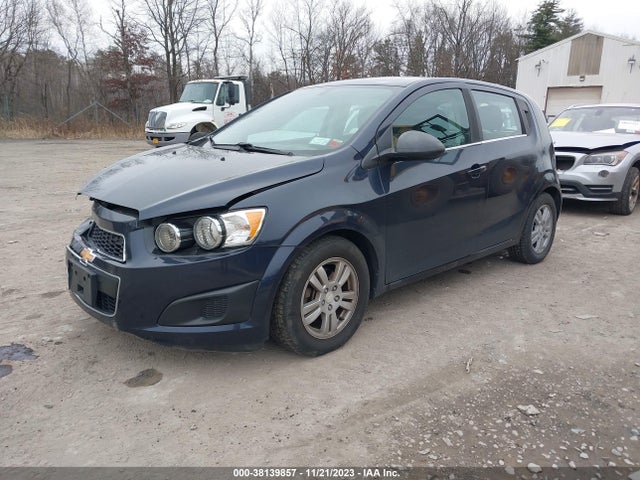 Chevrolet Sonic Lt Auto 2016 1G1JC6SG7G4179206 Image 2