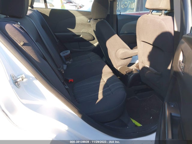 Chevrolet Sonic Lt Auto 2015 1G1JC5SH8F4191351 Image 8