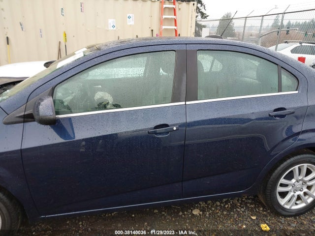 Chevrolet Sonic Lt Auto 2015 1G1JC5SGXF4159590 Image 14