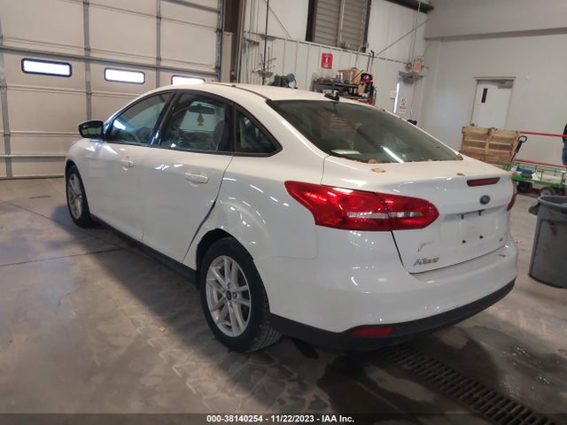 2018 FORD FOCUS SE VIN: 1FADP3F2XJL231615