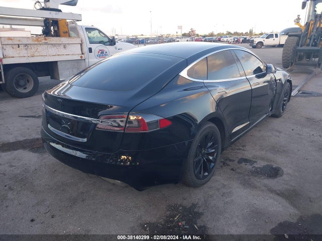 5YJSA1E11HF189770 Tesla Model S 60/75