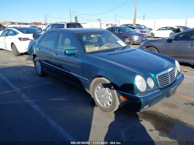 1998 MERCEDES-BENZ E 320 VIN: WDBJF65F8WA590758