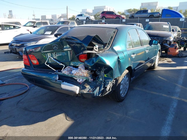 1998 MERCEDES-BENZ E 320 VIN: WDBJF65F8WA590758