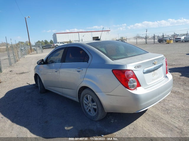Chevrolet Sonic Lt Auto 2015 1G1JC5SHXF4160389 Image 3