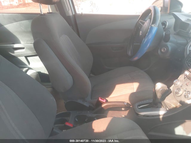 Chevrolet Sonic Lt Auto 2015 1G1JC5SHXF4160389 Image 5