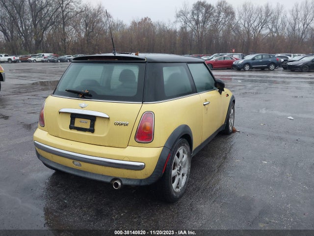 2003 MINI COOPER HARDTOP WMWRC33433TE18912 Photo 3