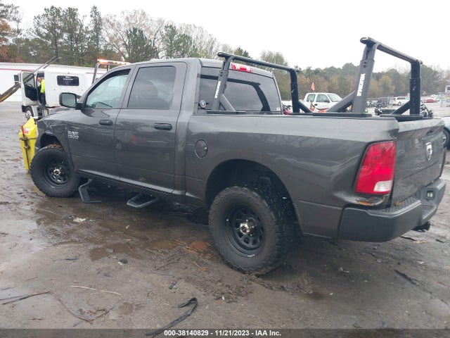 RAM 1500 2018 1C6RR6KG3JS127669 Image 3