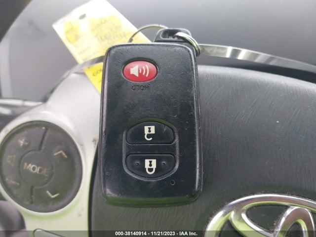 Toyota Prius Two 2014 JTDKN3DU2E1810689 Image 11