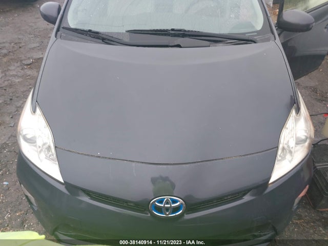 Toyota Prius Two 2014 JTDKN3DU2E1810689 Image 6