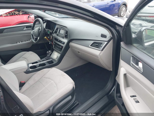 Hyundai SONATA SE 2015 5NPE24AF2FH163013 Image 5