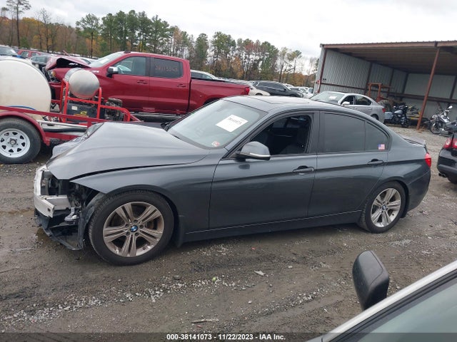 BMW 330i Xdrive 2018 WBA8D9G54JNU68201 Image 14