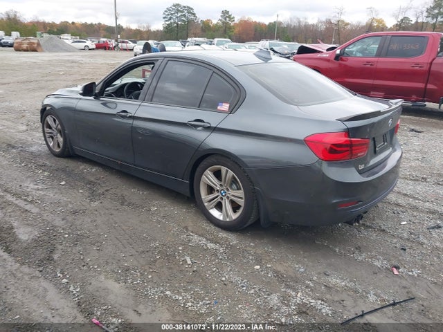 BMW 330i Xdrive 2018 WBA8D9G54JNU68201 Image 3
