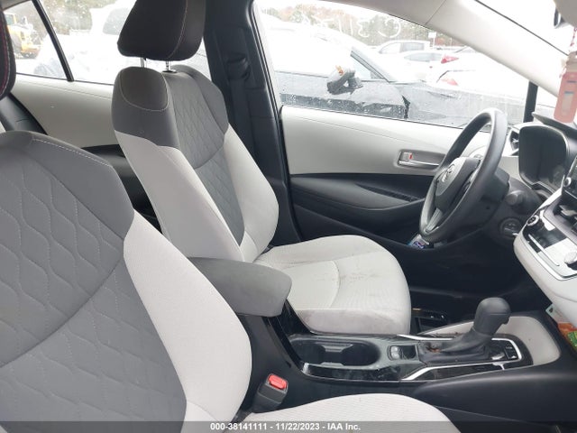 2021 TOYOTA COROLLA LE VIN: JTDEPMAE3MJ121804