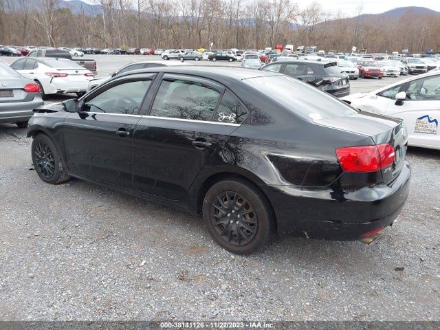 2013 VOLKSWAGEN JETTA 2.5L SE VIN: 3VWDP7AJ2DM282896