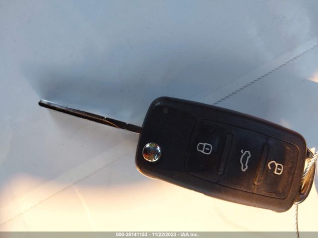 2019 VOLKSWAGEN PASSAT 1VWLA7A30KC009131 Photo 10