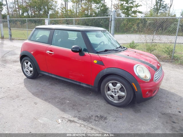 2009 MINI COOPER WMWMF33519TU72080 Photo 0