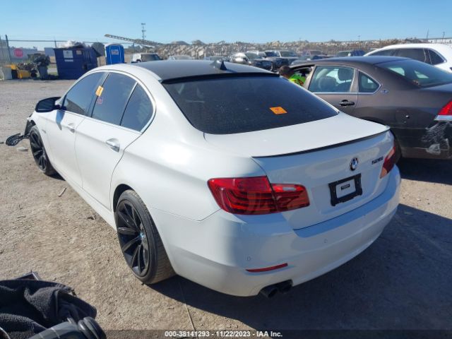 WBA5A5C56FD518233 BMW 528I