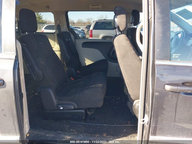 38141605 :رقم المزاد ، 2A4RR5DG3BR720171 vin ، 2011 Chrysler Town & Country Touring مزاد بيع