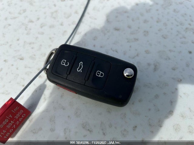 3VWFD7AT9KM703514 Volkswagen Beetle 2.0t Final Edition Se/2.0t Final Edition Sel/2.0t S