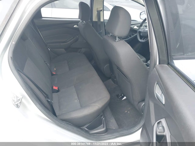Ford FOCUS SE 2015 1FADP3F2XFL249992 Image 8